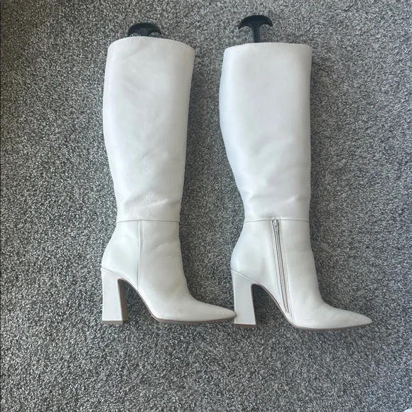 Steve Madden Boots - Picture 2 of 10